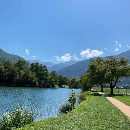 Newly Renovated Ground Floor Close To Thermes アパート