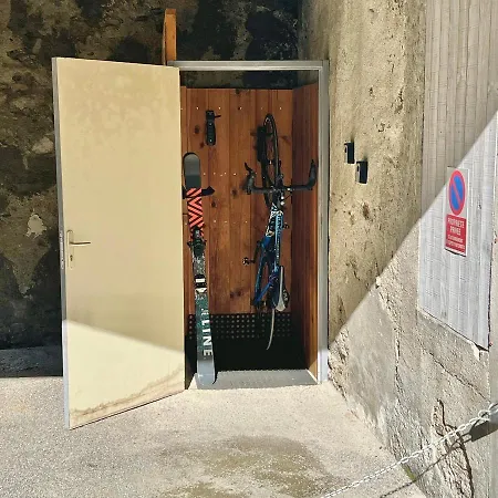 Newly Renovated Ground Floor Close To Thermes Bagnères-de-Luchon