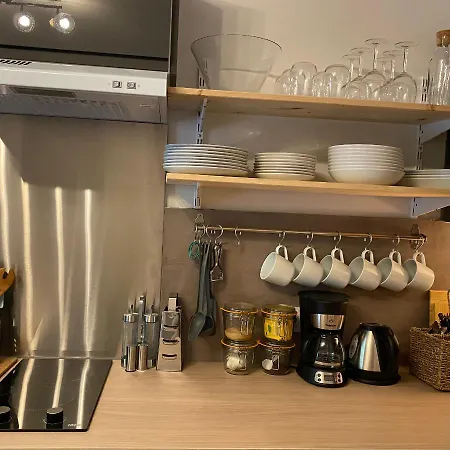 Newly Renovated Ground Floor Close To Thermes *