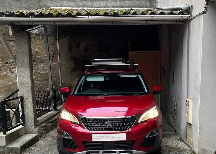 Newly Renovated Ground Floor Close To Thermes Apartment