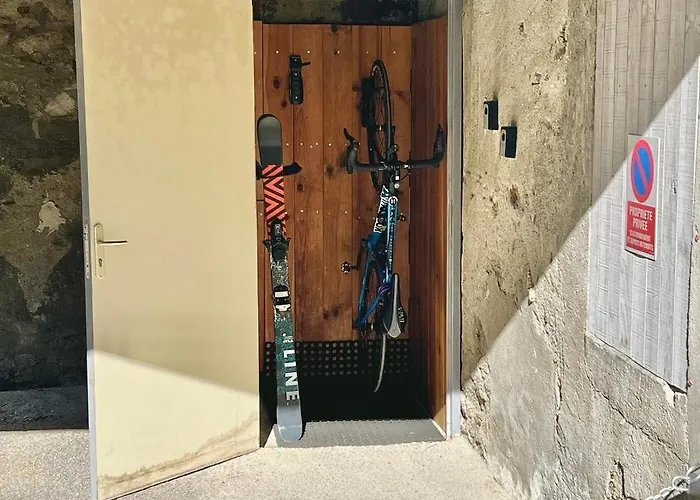 Newly Renovated Ground Floor Close To Thermes Bagneres-de-Luchon