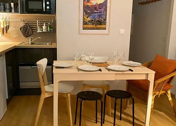 Apartment Newly Renovated Ground Floor Close To Thermes Bagneres-de-Luchon