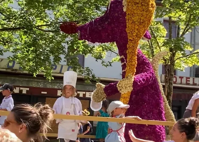 Newly Renovated Ground Floor Close To Thermes Apartment