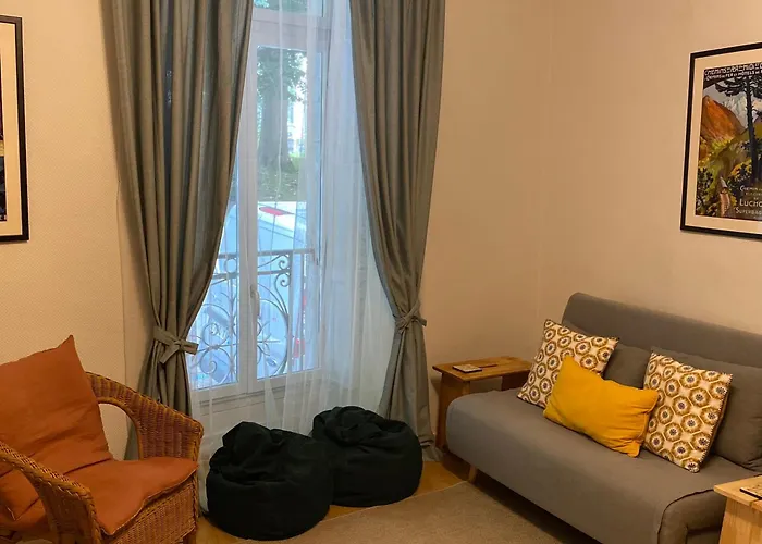 Newly Renovated Ground Floor Close To Thermes