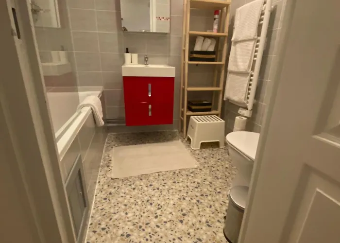 Apartment Newly Renovated Ground Floor Close To Thermes Bagneres-de-Luchon